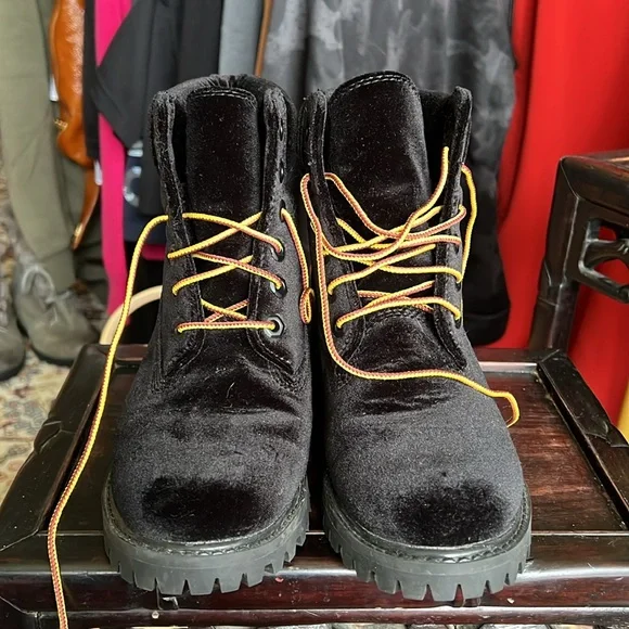 Timberlan x Off-WhiteCollaboration Beautiful ankle bootsVelve